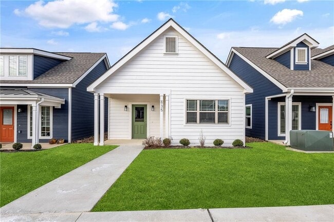 property at 835 NE Hts Ln