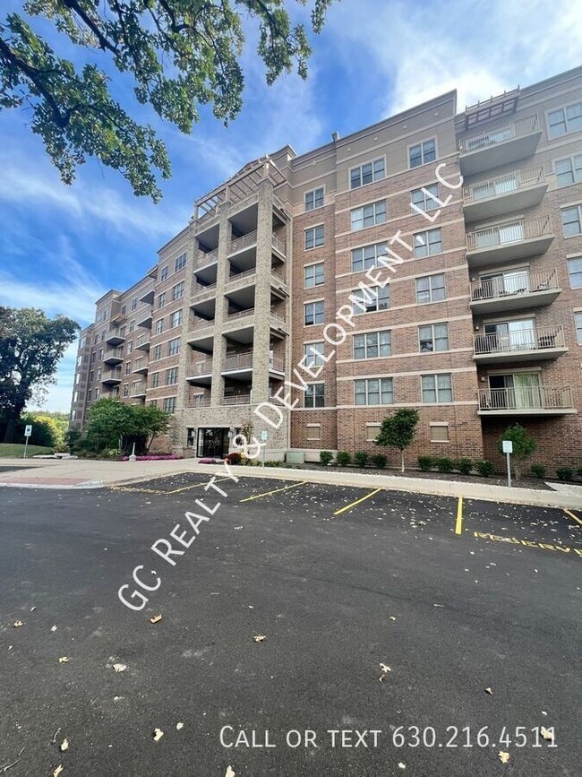 125 Lakeview Dr