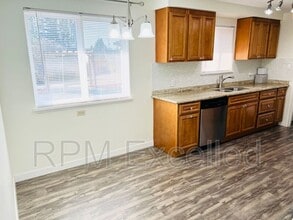 25635 30th Ave S in Kent, WA - Building Photo - Building Photo