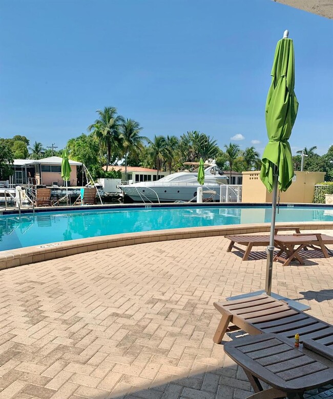 2020 NE 135th St in North Miami, FL - Building Photo - Building Photo