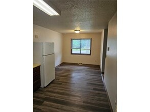 524 N Grant St in Blue Earth, MN - Building Photo - Building Photo