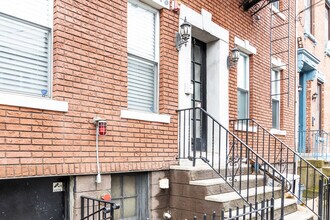 395 2nd St in Jersey City, NJ - Building Photo - Building Photo