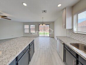 3894 W Oak Springs Terrace in Tucson, AZ - Building Photo - Building Photo