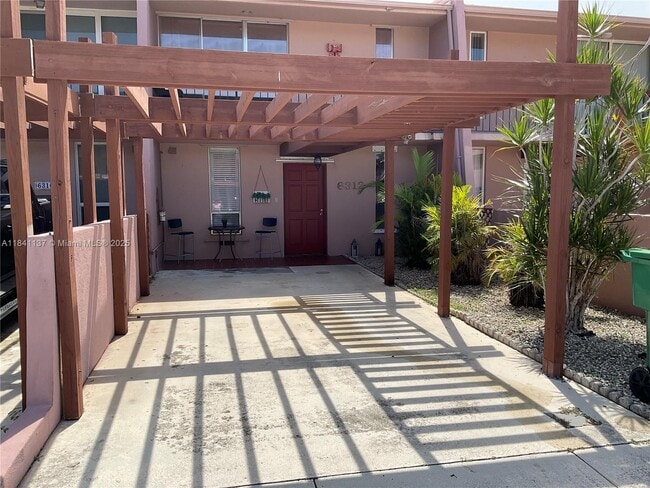property at 6312 SW 139th Ct
