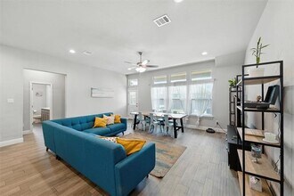 3451 Hidden Holw Dr in Midlothian, TX - Building Photo - Building Photo