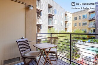 555 San Antonio Rd in Mountain View, CA - Building Photo - Building Photo