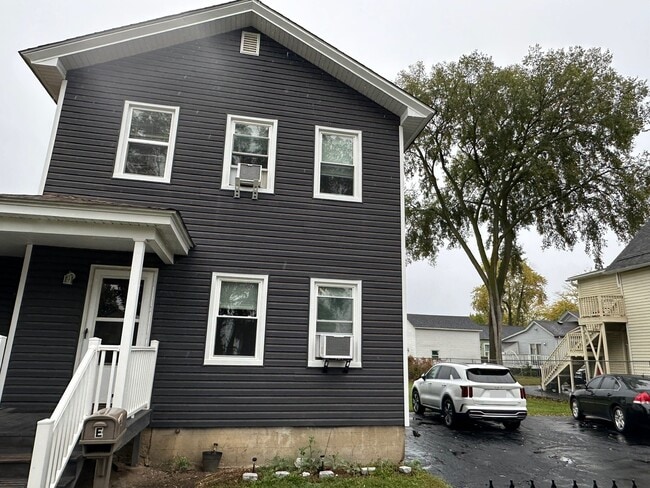 property at 728 Kane St