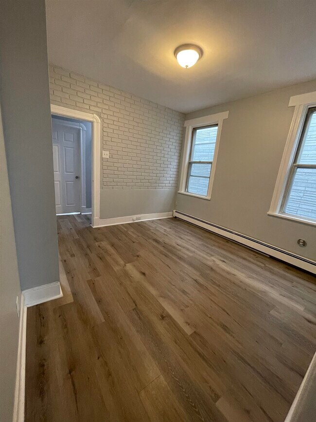 45 Greenville Ave in Jersey City, NJ - Building Photo - Building Photo