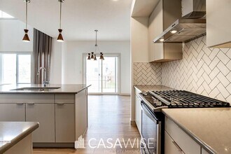 111 Glenridding Ravine Rd SW in Edmonton, AB - Building Photo - Building Photo