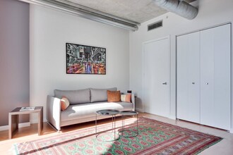 690 SW 1st Ct, Unit PHII-21 in Miami, FL - Building Photo - Building Photo