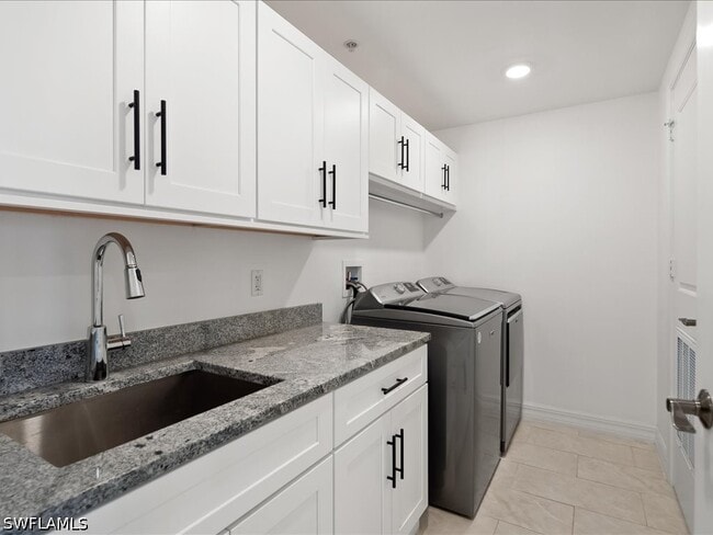 property at 14380 Riva Del Lago Dr