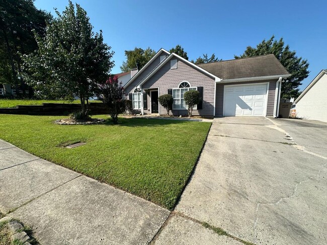 10629 Pine Forest Ln in Jonesboro, GA - Building Photo - Building Photo