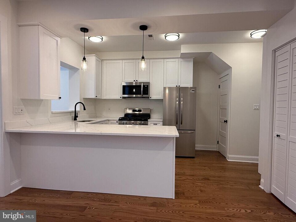 4610 9th St NW in Washington, DC - Building Photo