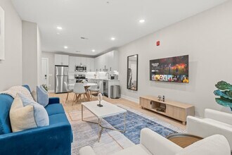 626 N Delaware Ave in Philadelphia, PA - Building Photo - Building Photo