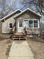 2815 Edmunds Ave in Sioux City, IA - Building Photo