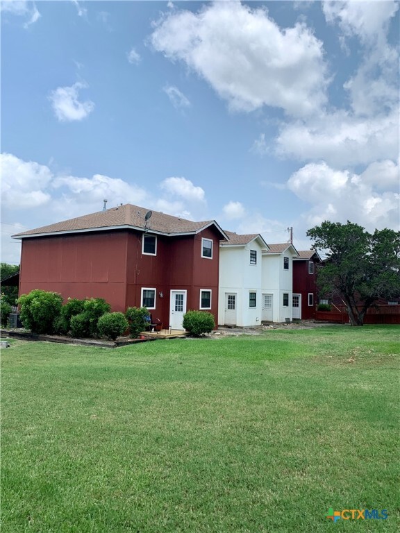 19963 FM306 in Canyon Lake, TX - Building Photo - Building Photo