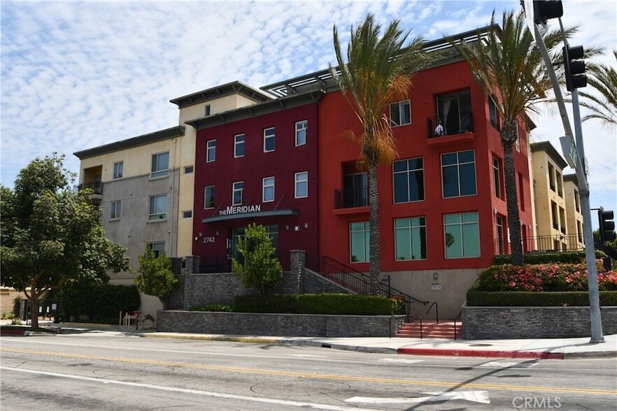 2742 Cabrillo Ave, Unit 302 in Torrance, CA - Foto de edificio