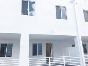 10229 NW 64th Ter, Unit #107 in Doral, FL - Foto de edificio - Building Photo