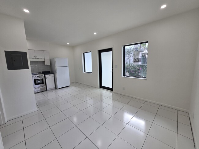 3720 Morton Ave in West Palm Beach, FL - Foto de edificio - Building Photo