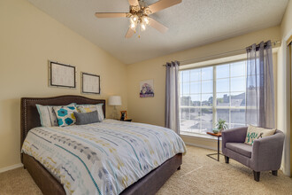 Creekwood Apartments in Tulsa, OK - Building Photo - Interior Photo