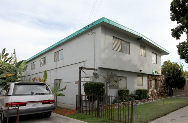 816 Walnut Ave in Long Beach, CA - Foto de edificio - Building Photo