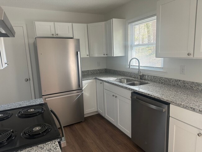 2911 Beechwood Dr in Durham, NC - Building Photo - Building Photo