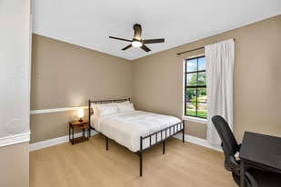 512 Mason Ave in Apopka, FL - Building Photo