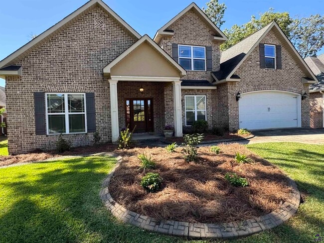 203 Norfolk Cir