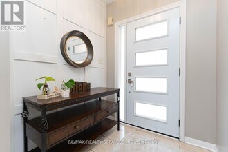 21 Lazio St. in Whitby, ON - Building Photo - Building Photo