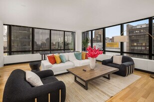 1113 York Ave, Unit SI ID1503017P in New York, NY - Building Photo