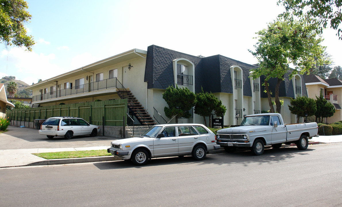 840 Fischer St in Glendale, CA - Foto de edificio