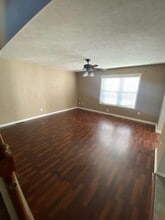 2702 Carrington Ln in Bloomington, IL - Foto de edificio - Building Photo