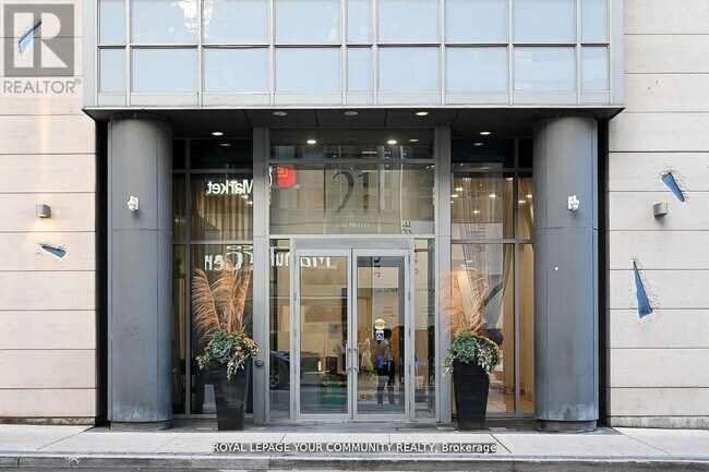 21 Balmuto St in Toronto, ON - Building Photo - Building Photo