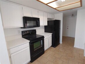 13353 Water Oak Ln in Austin, TX - Building Photo - Building Photo