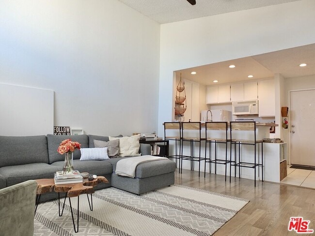 826 Coriander Dr in Torrance, CA - Building Photo - Building Photo