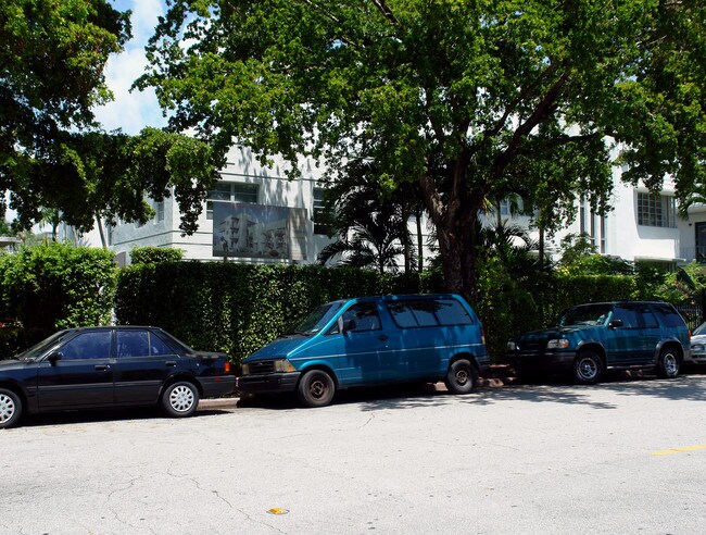 First on Jefferson in Miami Beach, FL - Building Photo - Building Photo