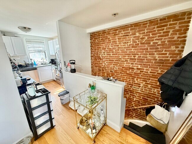 property at 9 Boston St