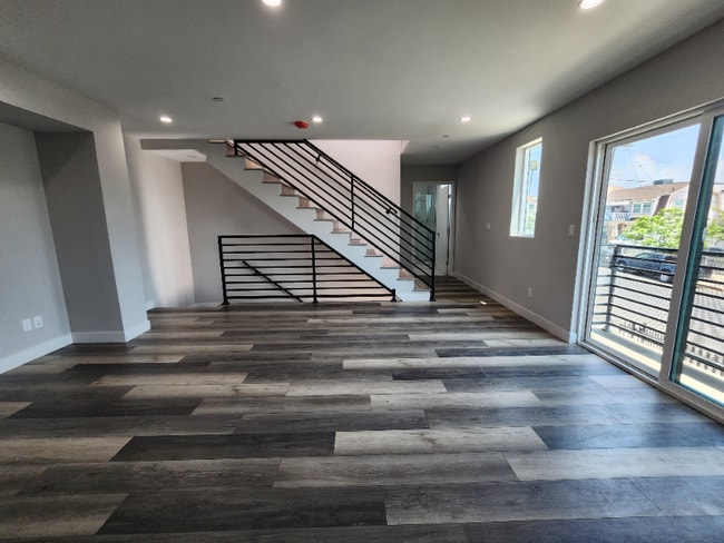 1301 N Kingsley Dr-Unit -1301 in Los Angeles, CA - Foto de edificio - Building Photo