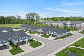 The Villas at Bakers Ridge in Strongsville, OH - Building Photo - Building Photo