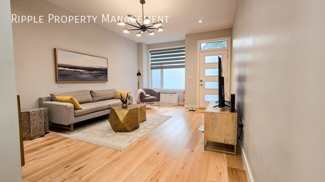 408-427 Ave NE in Calgary, AB - Building Photo - Building Photo