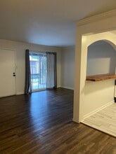 2812 Georgetown Dr in Hoover, AL - Foto de edificio - Building Photo