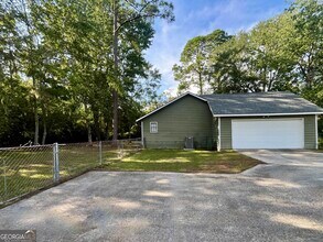 204 Tanglewood Dr in St. Marys, GA - Building Photo - Building Photo