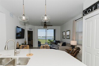 5651 Double Eagle Cir in Ave Maria, FL - Foto de edificio - Building Photo
