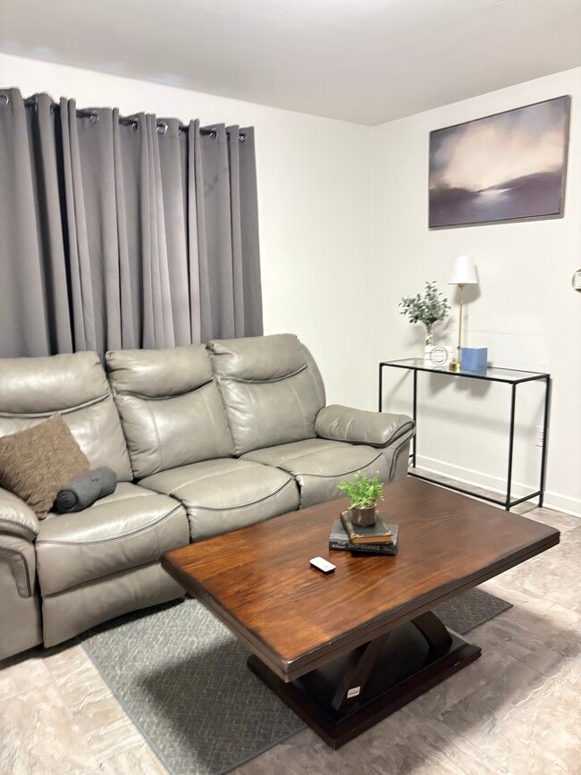 313 Hixson Ave, Unit #313 A