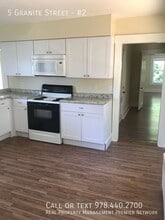5 Granite St in Milford, NH - Building Photo - Building Photo
