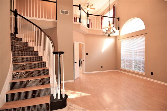 100 Morning Star Ct in Irving, TX - Building Photo - Building Photo