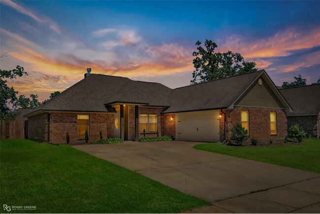 property at 204 Southern Creek Cir