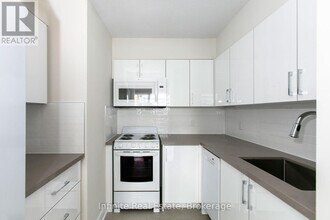 33 Isabella St in Toronto, ON - Building Photo - Building Photo