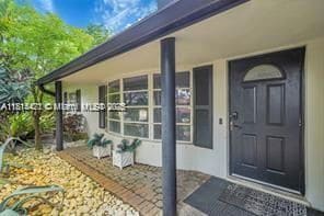 5451 NE 22nd Ave in Fort Lauderdale, FL - Building Photo - Building Photo