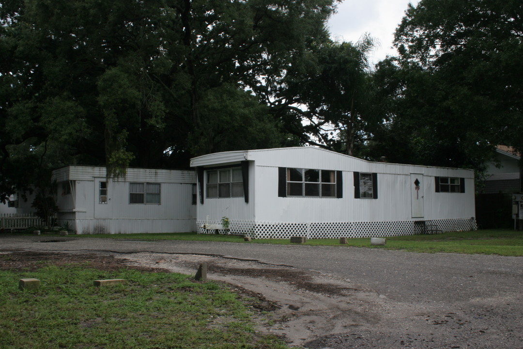 3101 W Hillsborough Ave in Tampa, FL - Building Photo